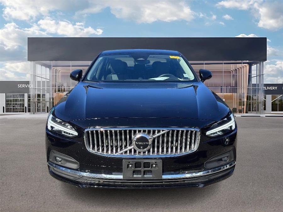 Thumbnail image of 2022 Volvo S90 at Northstar Mitsubishi