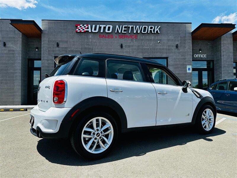Thumbnail image of 2014 MINI Countryman at Auto Network