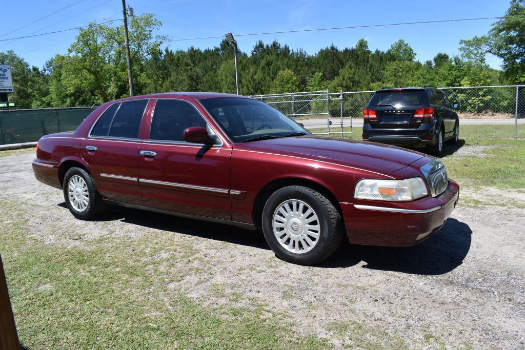 Thumbnail image of 2007 Mercury Grand Marquis at Quick Lube Auto Sales & Service