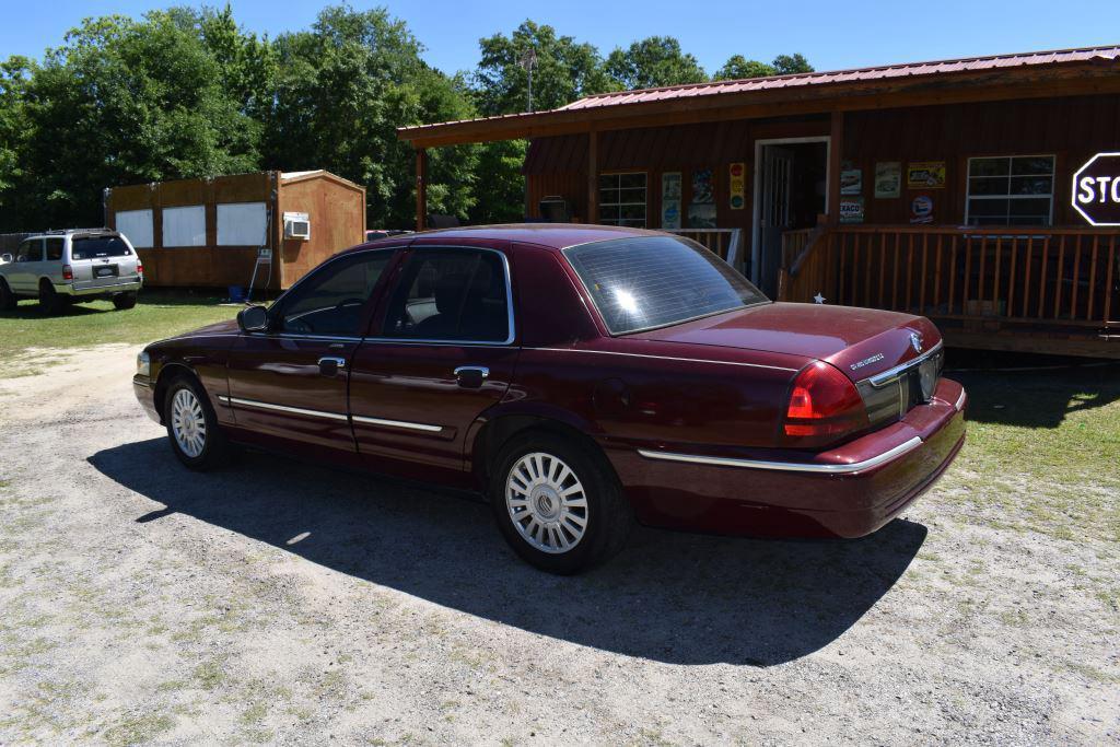 Thumbnail image of 2007 Mercury Grand Marquis at Quick Lube Auto Sales & Service