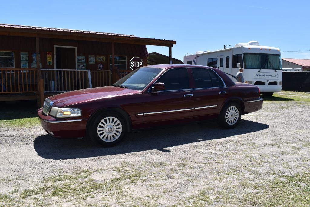 Thumbnail image of 2007 Mercury Grand Marquis at Quick Lube Auto Sales & Service