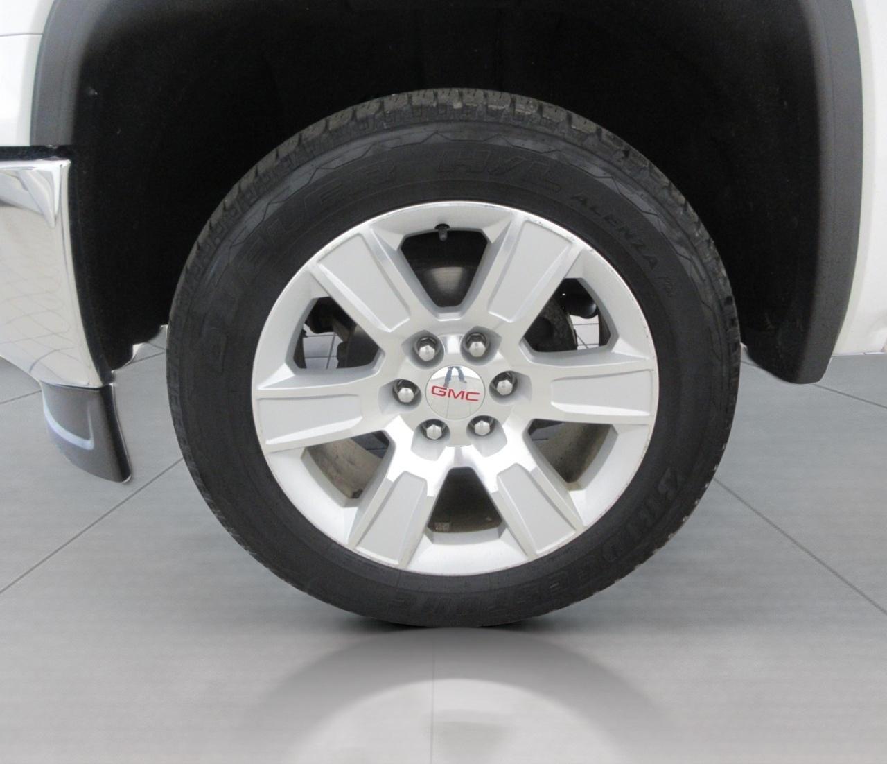 Thumbnail image of 2014 GMC Sierra 1500 at Bergstrom Green Bay