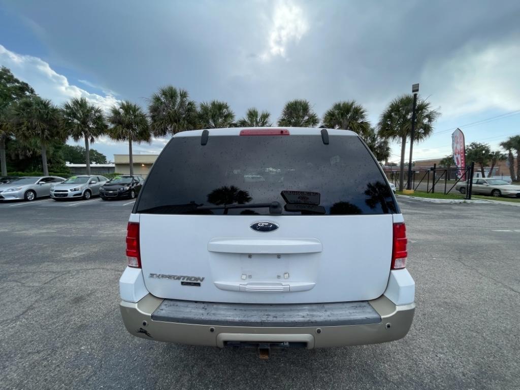 Thumbnail image of 2005 Ford Expedition at New World Auto, LLC