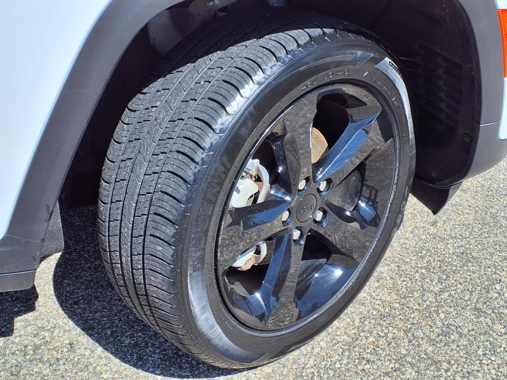 Thumbnail image of 2023 Jeep Grand Cherokee at Key Acura Of Portsmouth