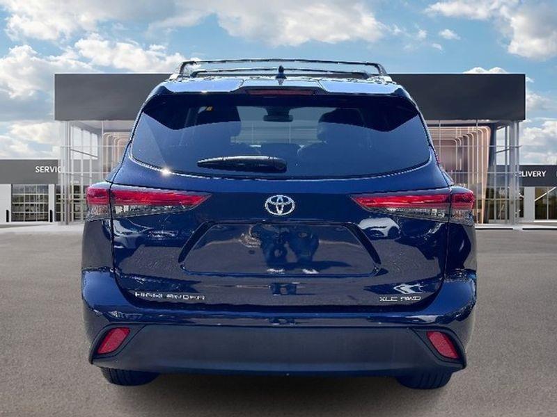 Thumbnail image of 2022 Toyota Highlander at Northstar Mitsubishi