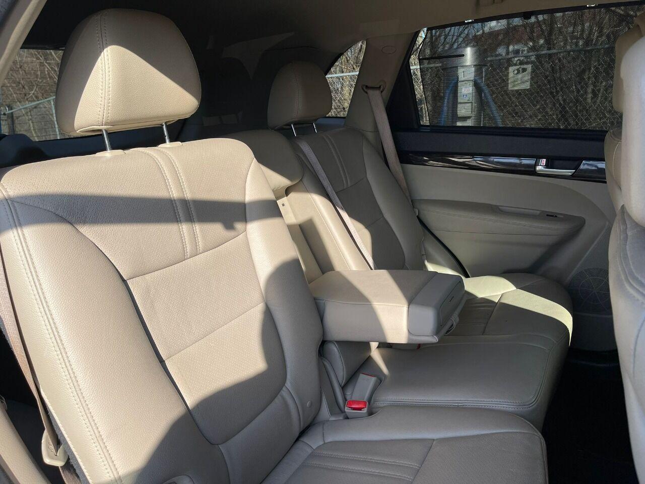 Thumbnail image of 2014 Kia Sorento at Yazz Auto Sales