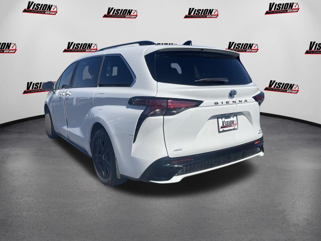 Thumbnail image of 2024 Toyota Sienna at Vision Kia Canandaigua