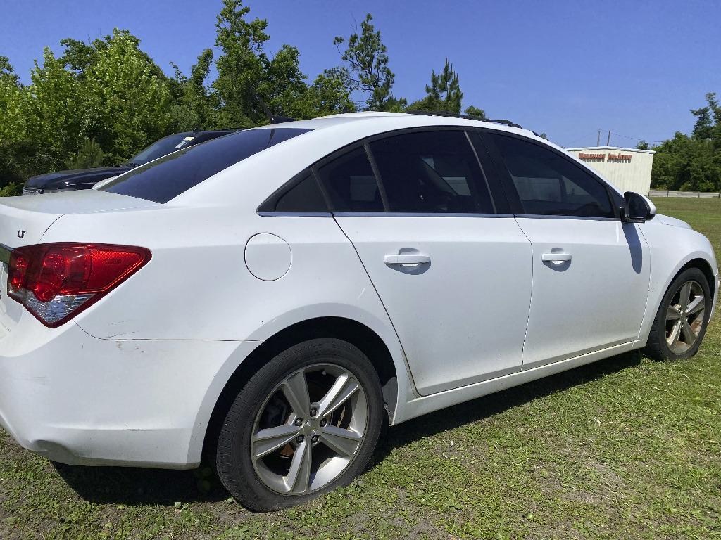Thumbnail image of 2014 Chevrolet Cruze at B & B Auto Sales