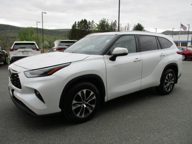 Thumbnail image of 2022 Toyota Highlander at Bedard Brothers - USED