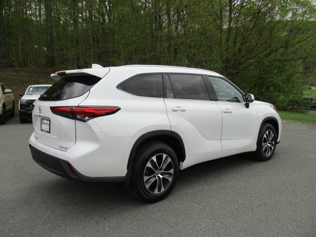 Thumbnail image of 2022 Toyota Highlander at Bedard Brothers - USED