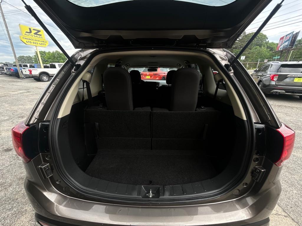 Thumbnail image of 2020 Mitsubishi Outlander at JZ AUTO SALES INC