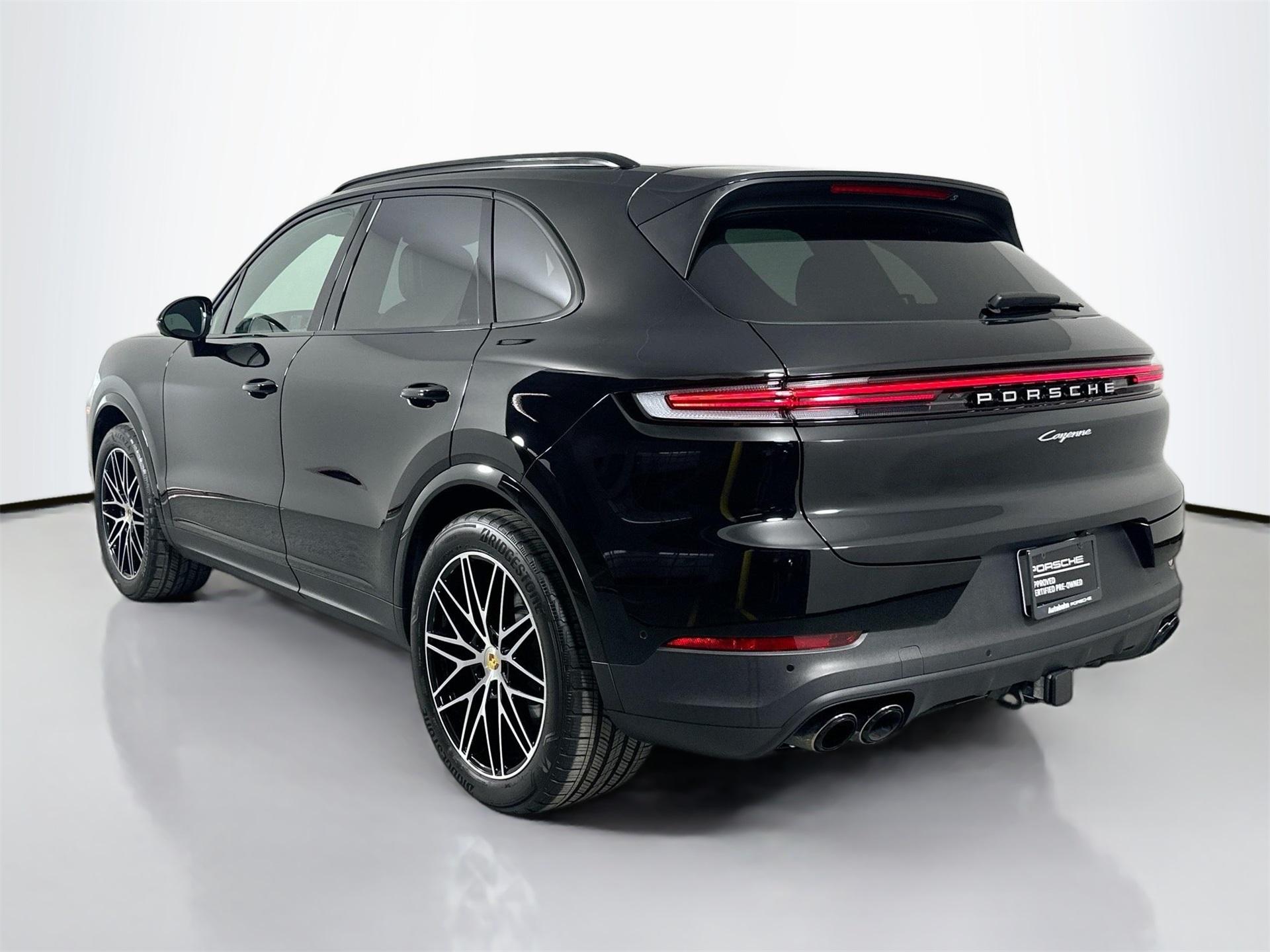 Thumbnail image of 2024 Porsche Cayenne at Autobahn Porsche Fort Worth