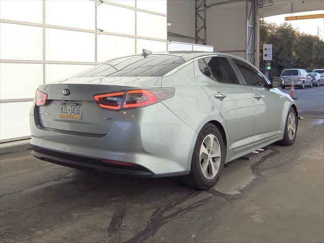 Thumbnail image of 2014 Kia Optima Hybrid at Car Connection Superstore