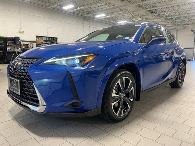 Thumbnail image of 2025 Lexus UX 300h at Lexus of Southampton