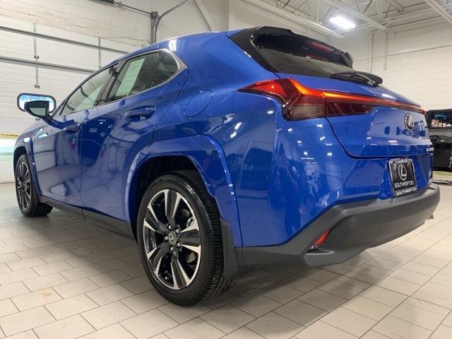 Thumbnail image of 2025 Lexus UX 300h at Lexus of Southampton