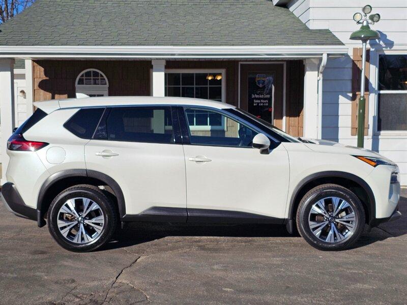Thumbnail image of 2021 Nissan Rogue at De Pere Auto Center