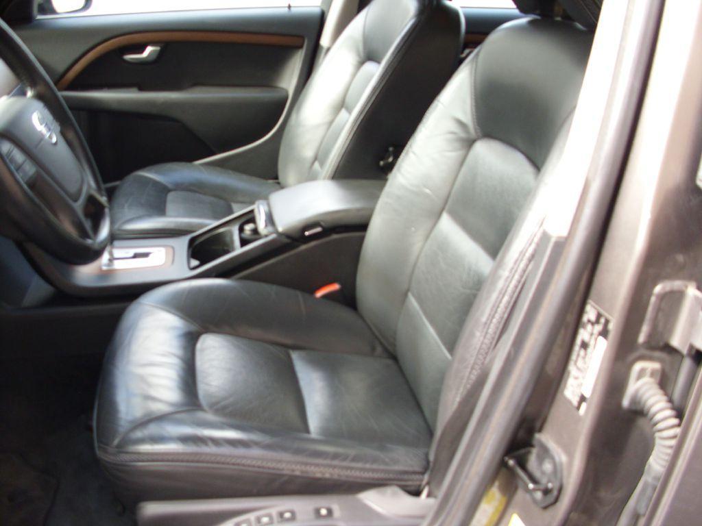 Thumbnail image of 2010 Volvo XC70 at KWS Auto Sales