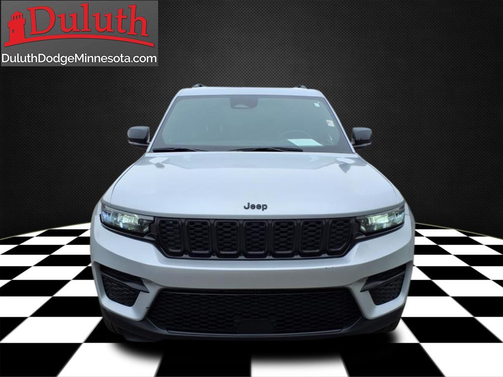 Thumbnail image of 2024 Jeep Grand Cherokee at Duluth Chrysler Dodge Jeep Ram