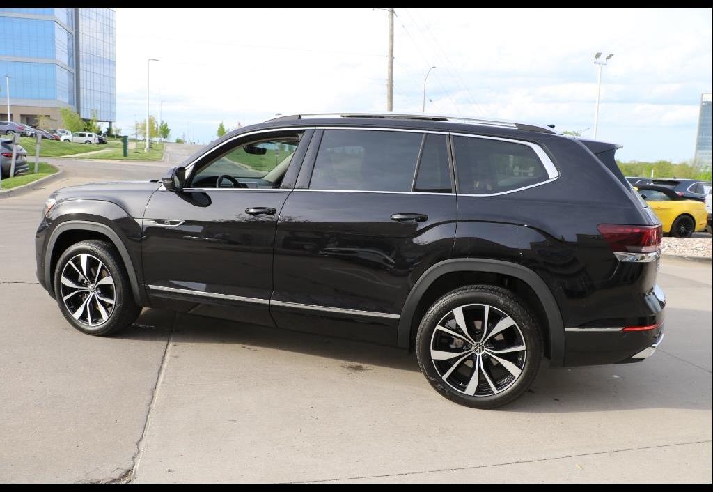 Thumbnail image of 2024 Volkswagen Atlas at Bob Allen Ford