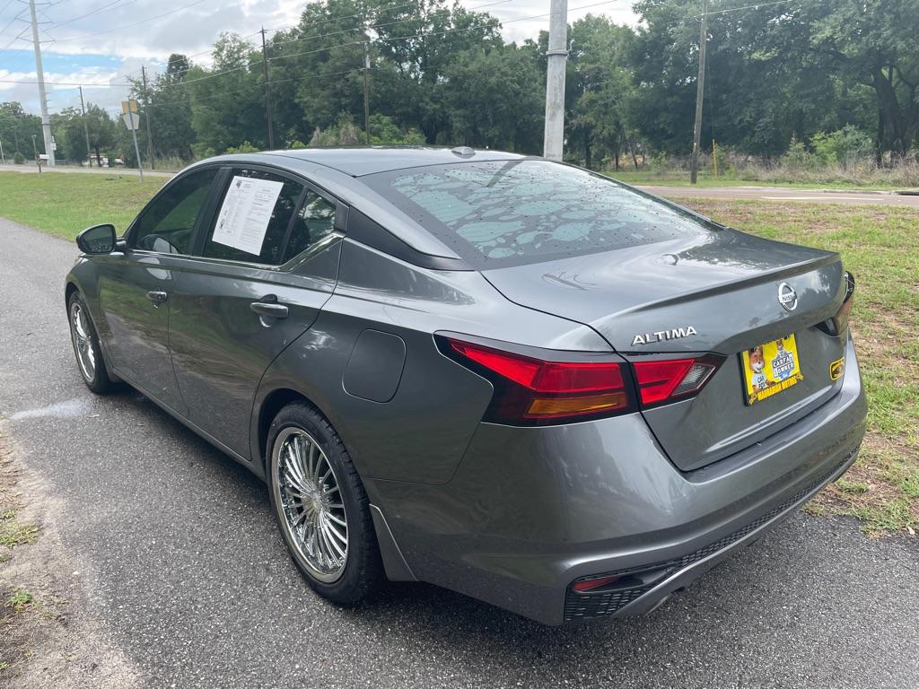 Thumbnail image of 2019 Nissan Altima at MAURADIAN MOTORS LLC