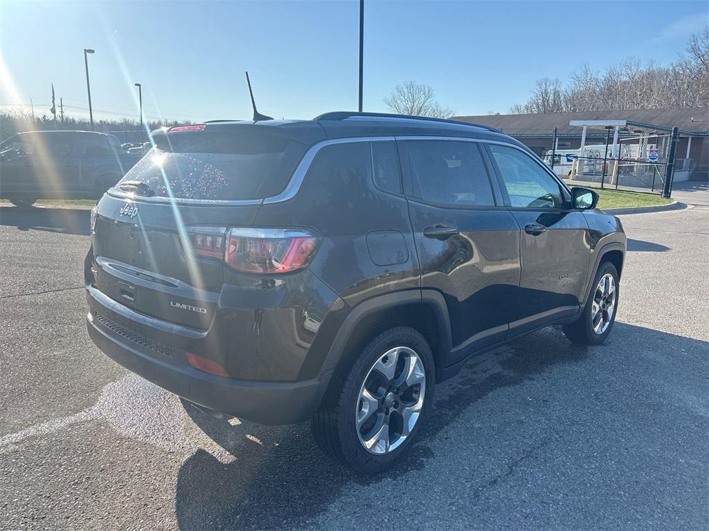 Thumbnail image of 2019 Jeep Compass at LaFontaine Chevrolet Buick GMC of St. Clair