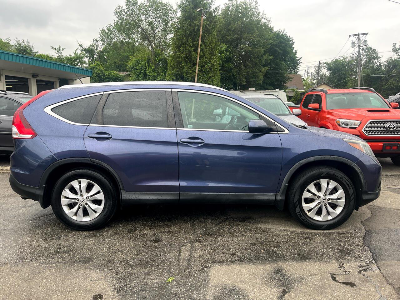 Thumbnail image of 2014 Honda CR-V at Rockland Motors