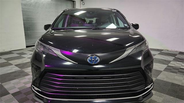 Thumbnail image of 2024 Toyota Sienna at Major World Chevrolet