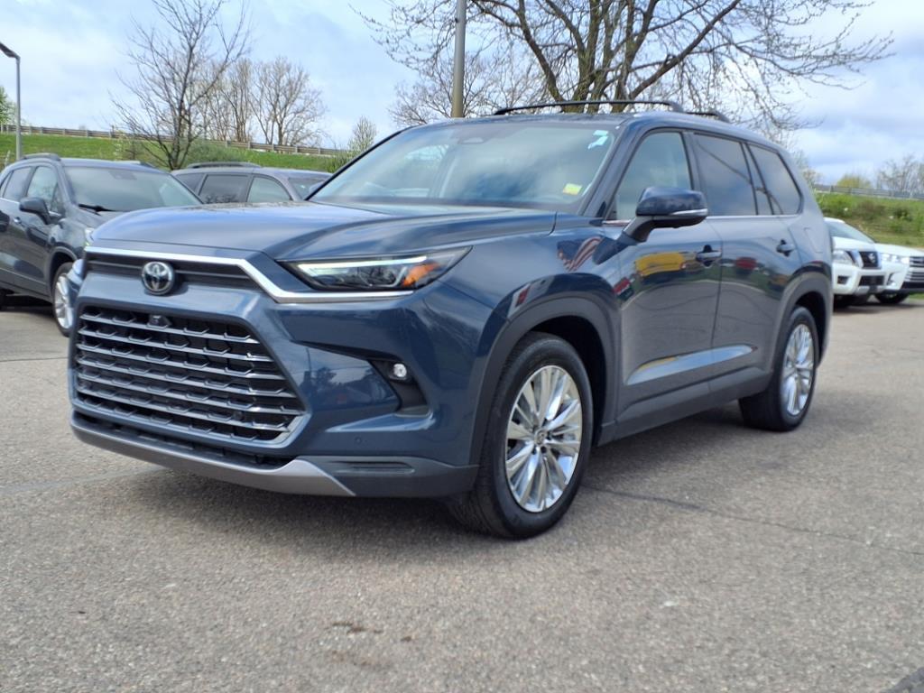 Thumbnail image of 2024 Toyota Grand Highlander at Champion Chevrolet Of Howell