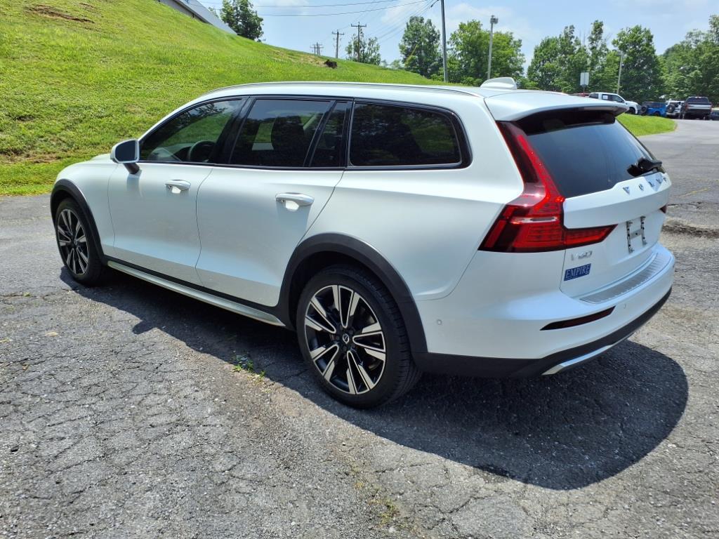 Thumbnail image of 2023 Volvo V60 Cross Country at Empire Ford