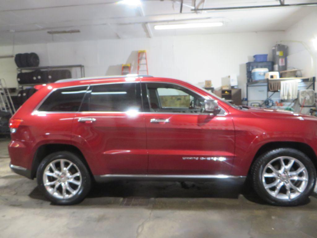 Thumbnail image of 2014 Jeep Grand Cherokee at THE CAR LOT, LLC