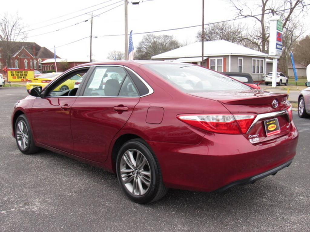 Thumbnail image of 2017 Toyota Camry at Bill Stanford Automotive