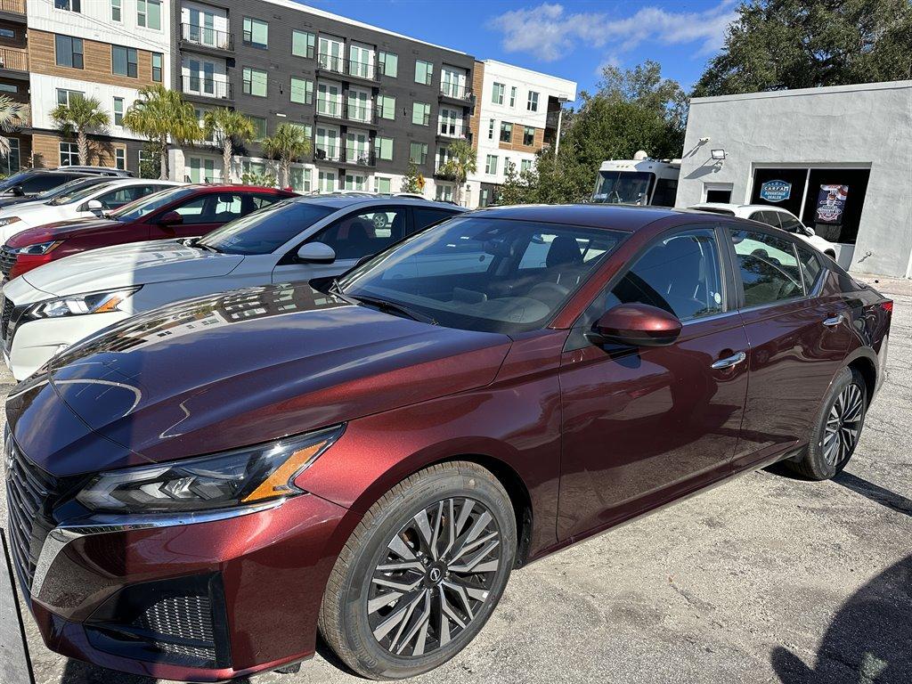 Thumbnail image of 2023 Nissan Altima at M & M Motors of Tampa LLC