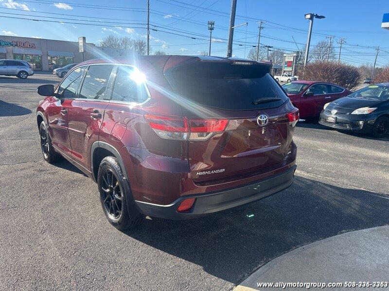 Thumbnail image of 2017 Toyota Highlander at Ally Motor Group