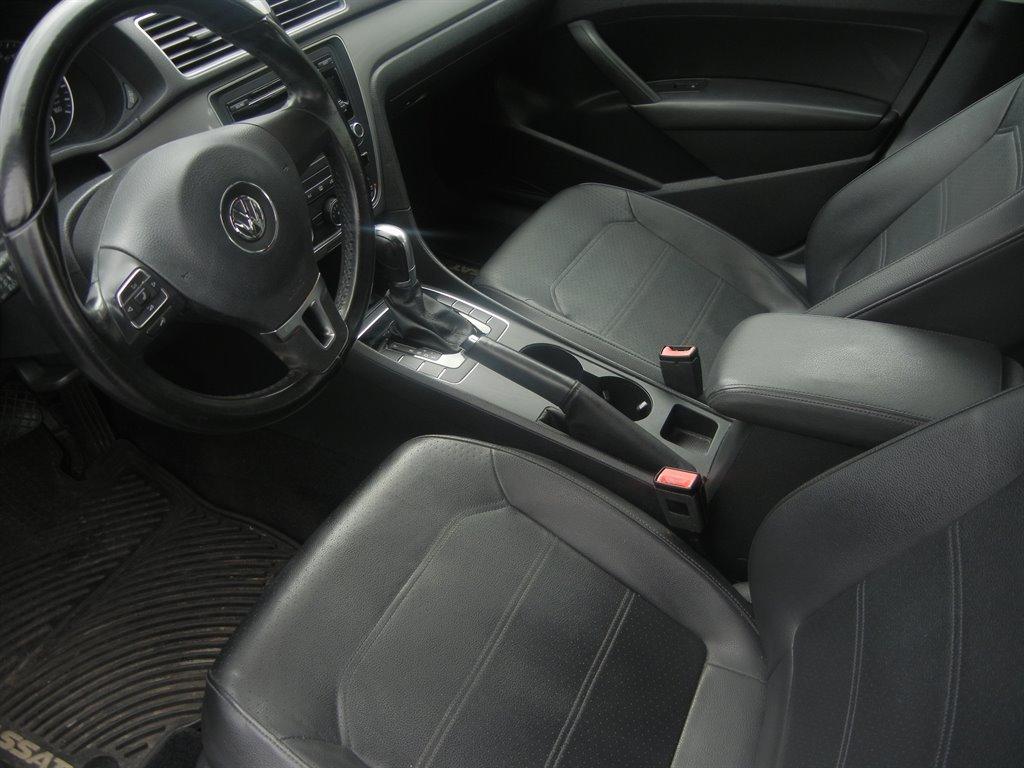 Thumbnail image of 2015 Volkswagen Passat at I’deal Motors, Inc.