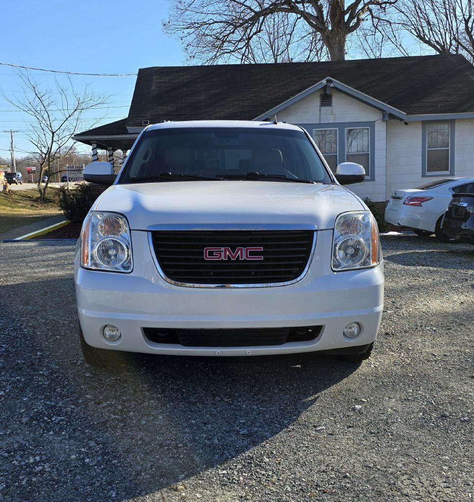 Thumbnail image of 2013 GMC Yukon XL at ALOTTA AUTO DISTRIBUTORS