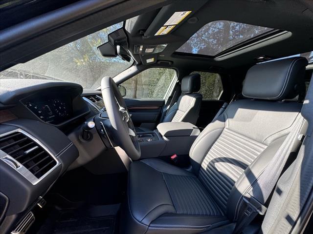 Thumbnail image of 2025 Land Rover Discovery at Jaguar Land Rover Huntington