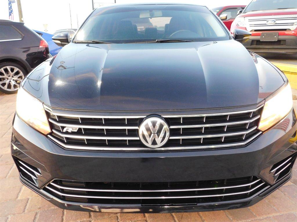 Thumbnail image of 2017 Volkswagen Passat at FIVE STAR AUTO SALES of TAMPA