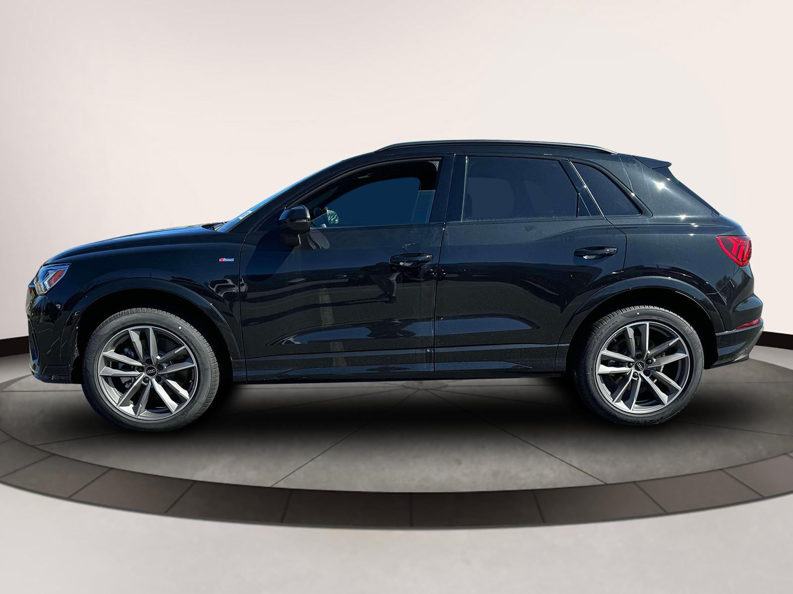 Thumbnail image of 2025 Audi Q3 at Volkswagen World of Newton