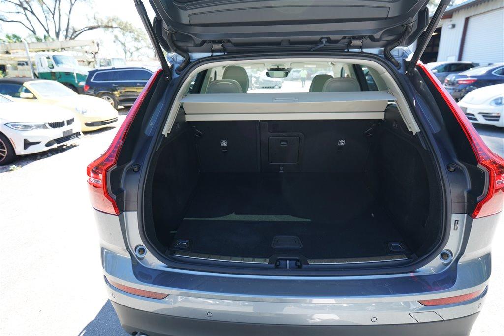 Thumbnail image of 2021 Volvo XC60 at Underbudget of Lakeland, FL