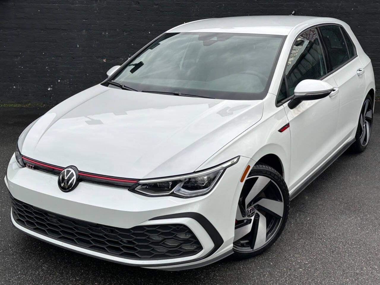 Thumbnail image of 2024 Volkswagen Golf GTI at Kings Point Auto