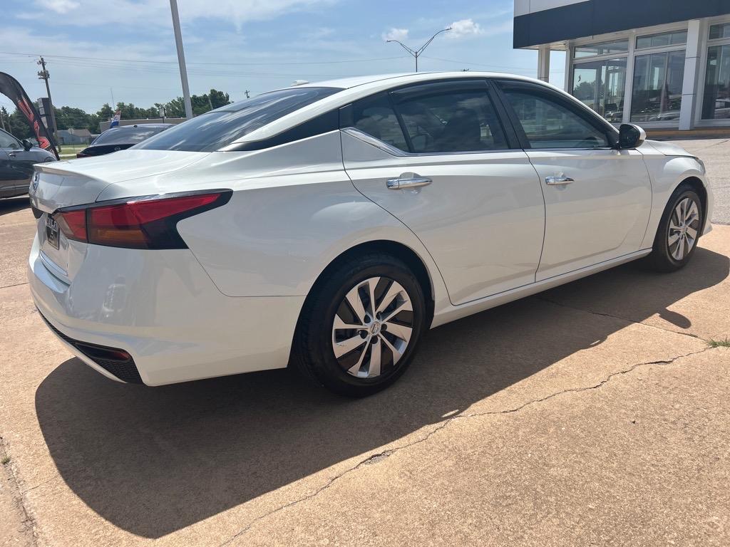 Thumbnail image of 2020 Nissan Altima at Janzen Gmc