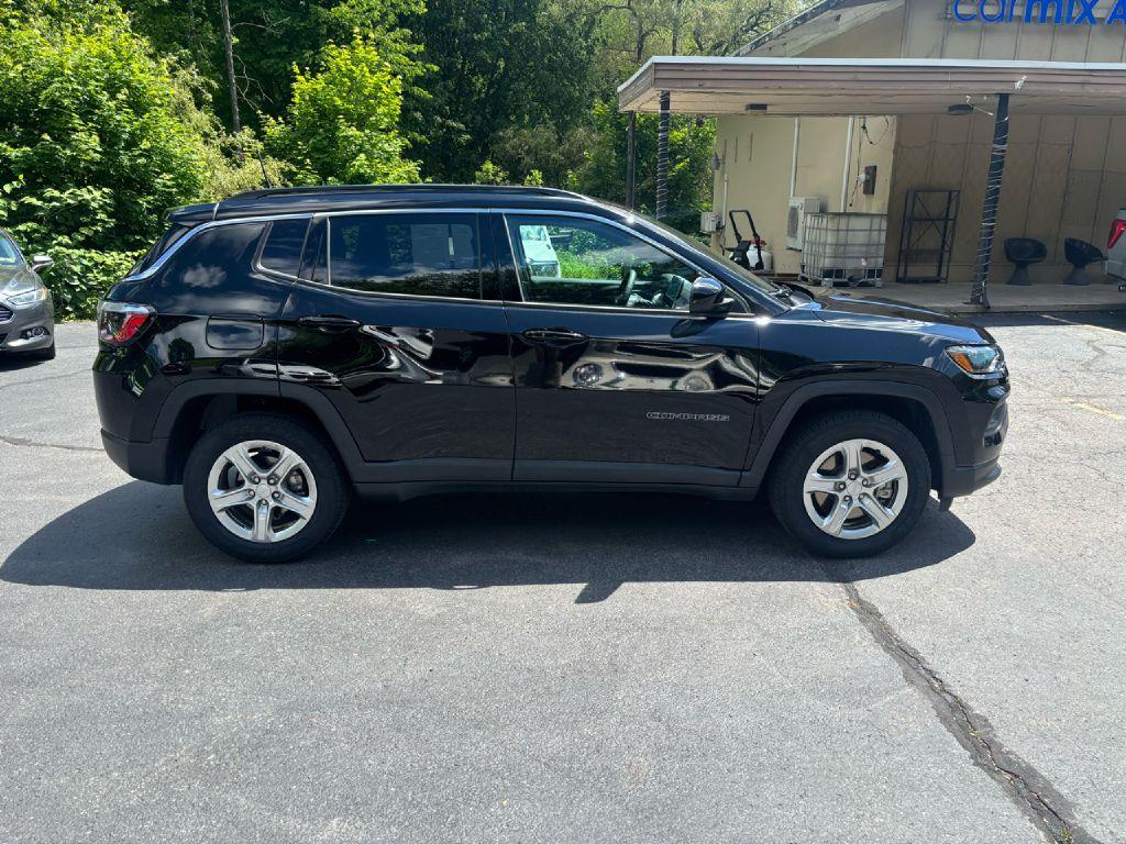 Thumbnail image of 2023 Jeep Compass at CARMIX INC.