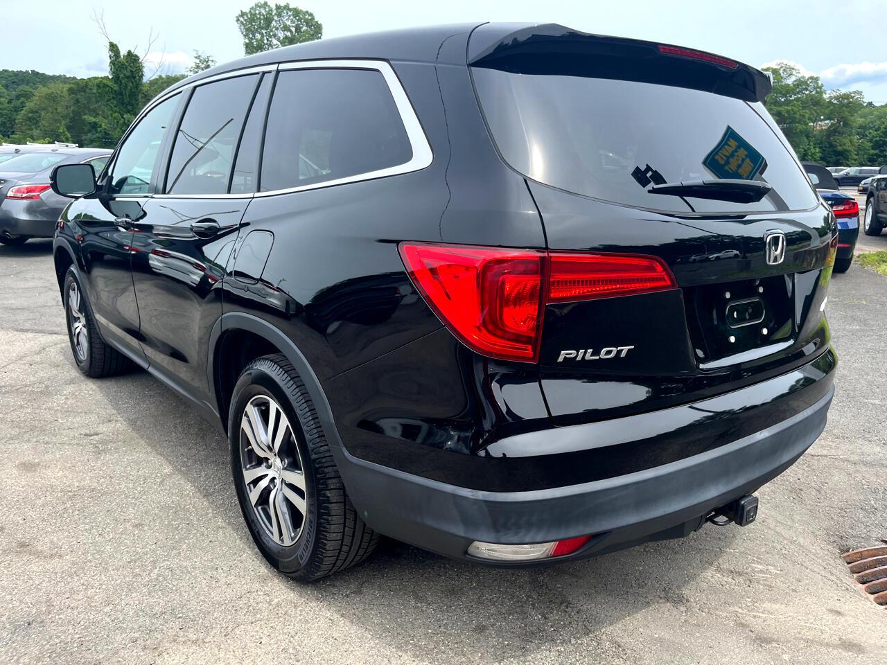 Thumbnail image of 2017 Honda Pilot at Rockland Motors