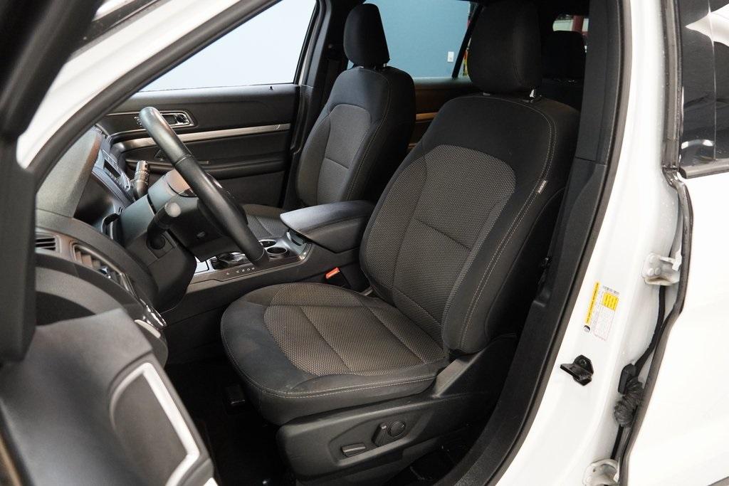 Thumbnail image of 2019 Ford Explorer at Serpentini Chevrolet of Strongsville