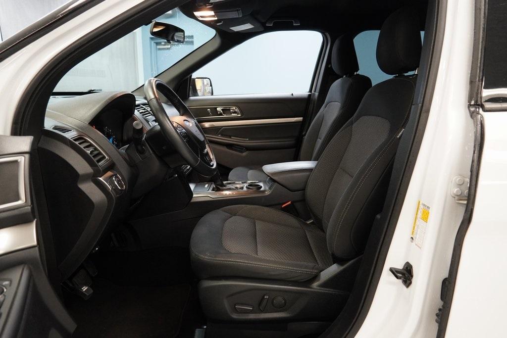Thumbnail image of 2019 Ford Explorer at Serpentini Chevrolet of Strongsville