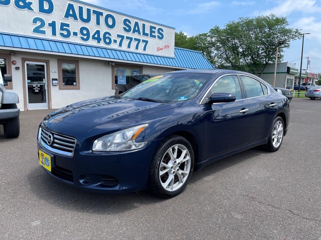 Thumbnail image of 2014 Nissan Maxima at B & D Auto Sales, Inc.