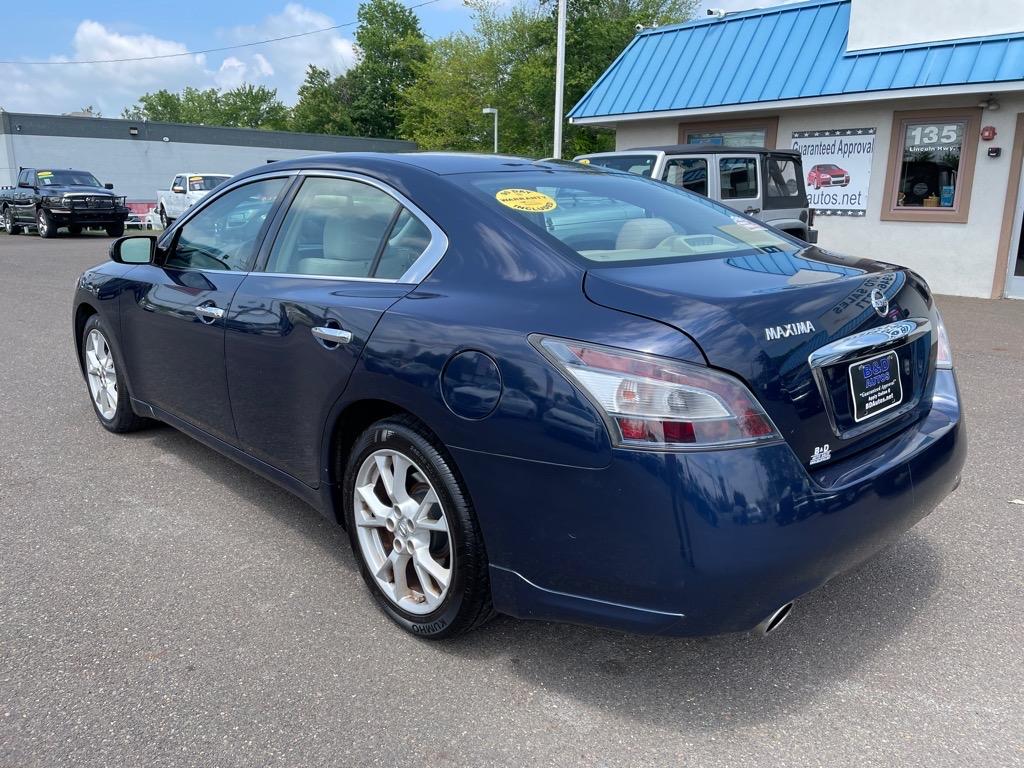 Thumbnail image of 2014 Nissan Maxima at B & D Auto Sales, Inc.
