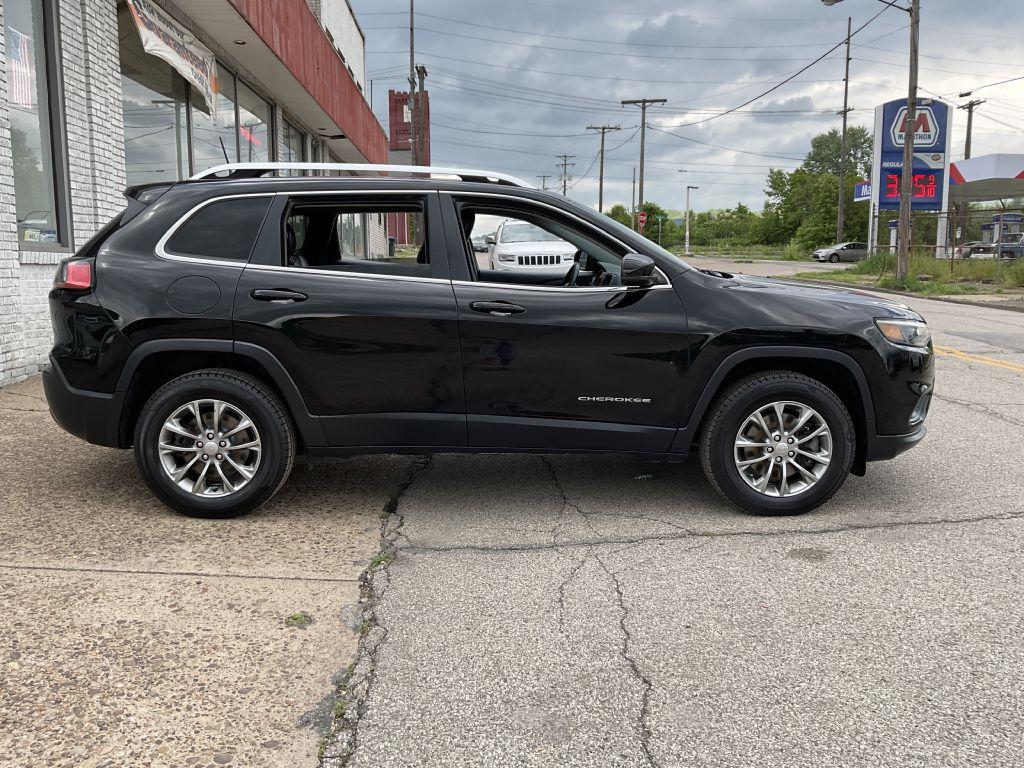 Thumbnail image of 2019 Jeep Cherokee at OHIO MOTOR GROUP III