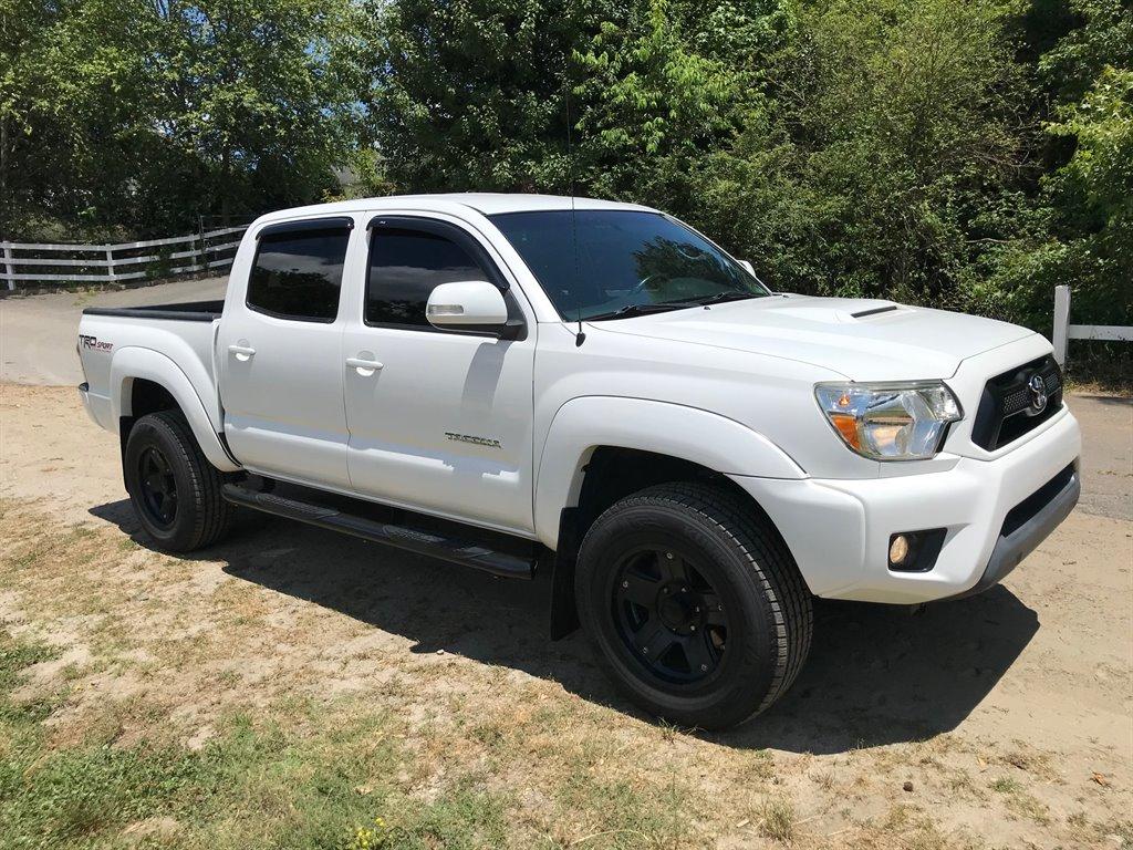 Thumbnail image of 2015 Toyota Tacoma at Carfinder by LexTechs of Atlanta | Toyota & Lexus for Sale