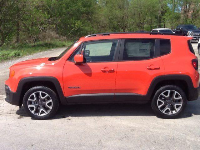 Thumbnail image of 2018 Jeep Renegade at Ferrario Auto Team Chrysler Dodge Jeep Ram